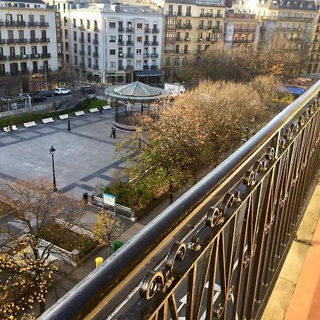 Plaza Apartment San Sebastian Exterior photo